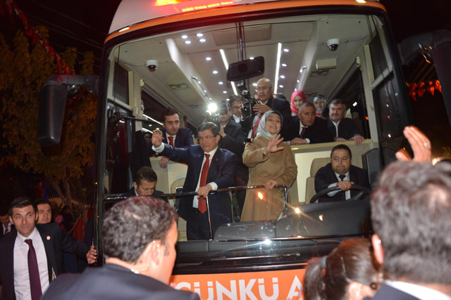 davutoglu-otobus